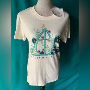 Warner Bros. Women’s Small Cream Harry Potter Tee with Colorful Graphic